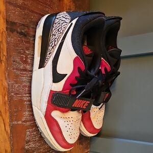 Nike Red and Black Sneakers Size 7.5